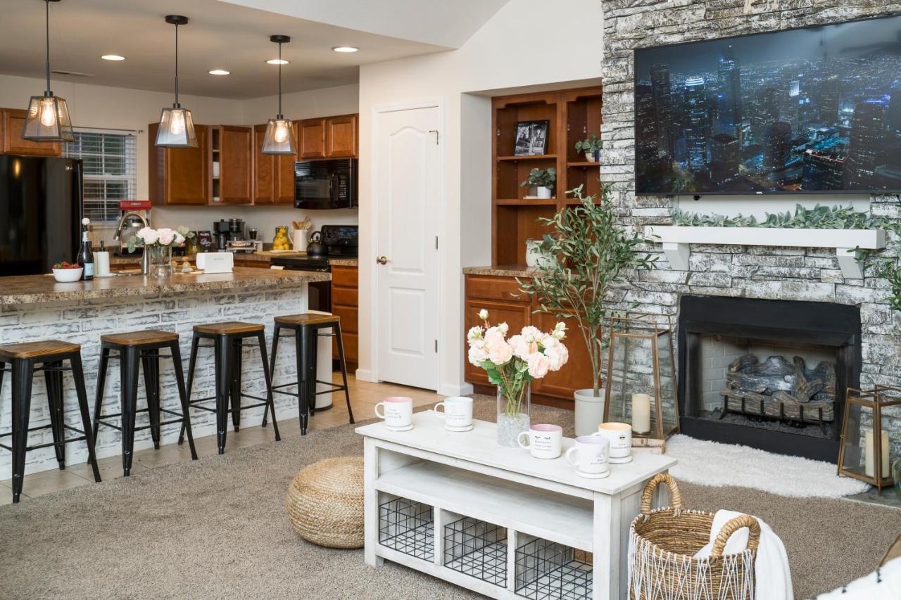 Luxe Quiet Townhouse W/Parking/Pool/By Dollywood Villa Пиджен Фордж Екстериор снимка